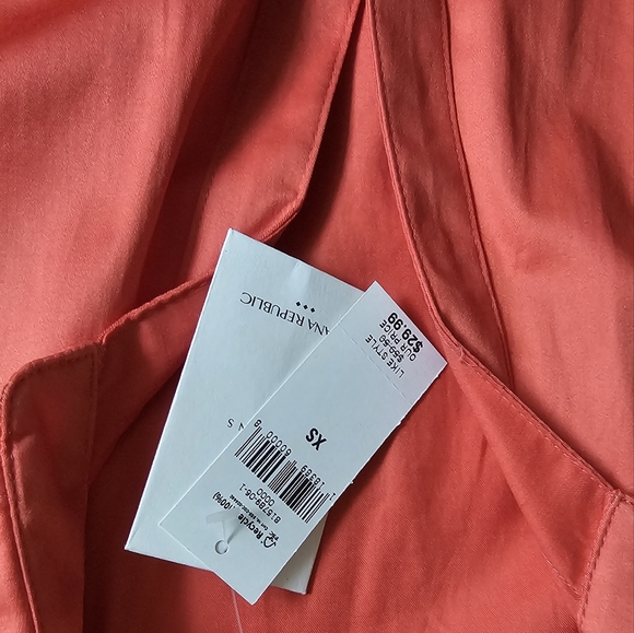 Button up Work Wear, Business casual coral tank top | banana Republic, NWT - Picture 8 of 12